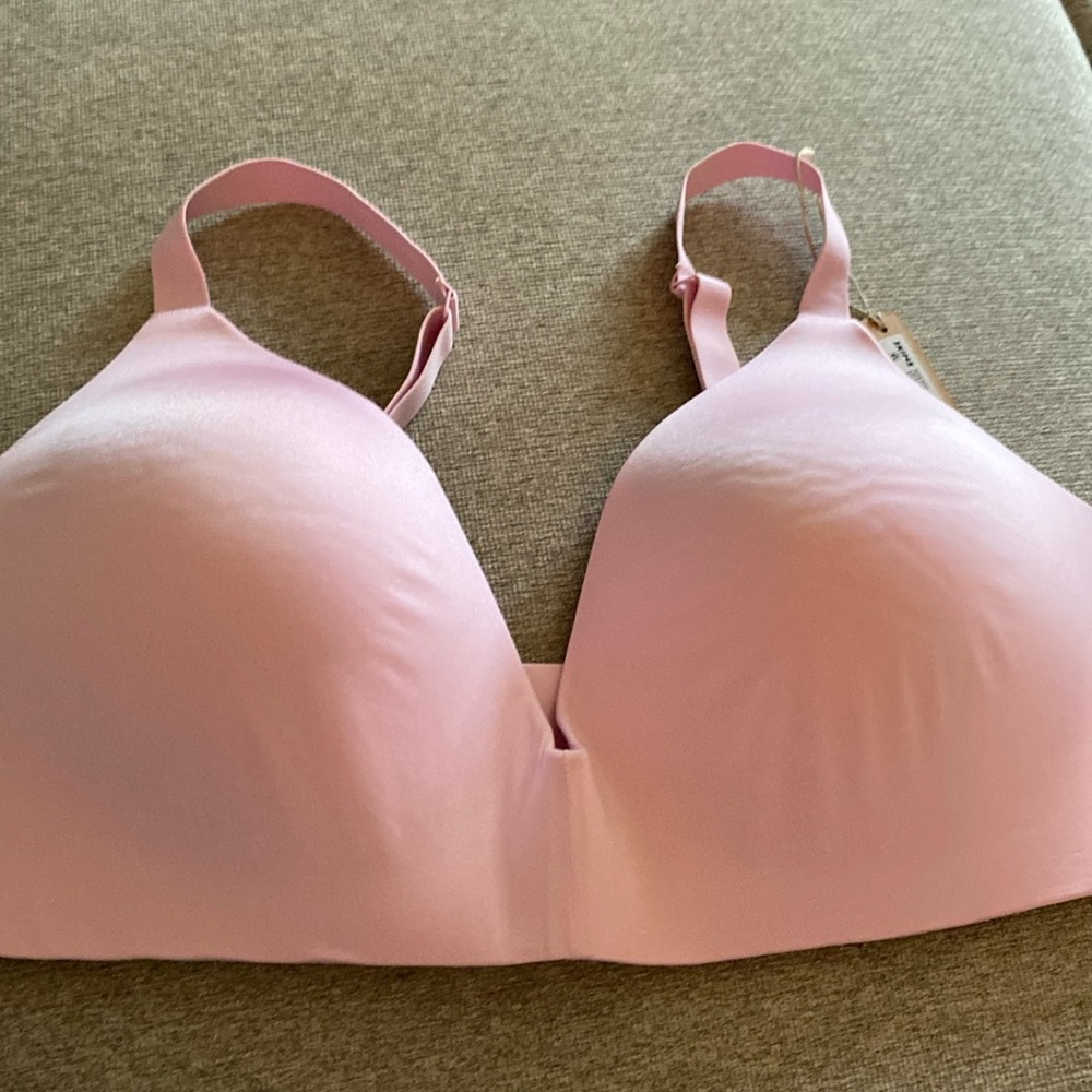 NWT Skims lightly lined pink bra, 44c